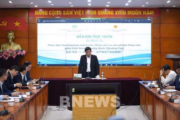 The teleconferenced forum on March 8 (Photo: VNA) 