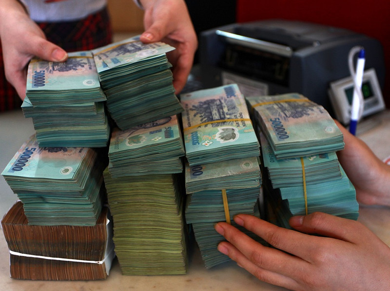 The government is keeping the public debt within a safe limit