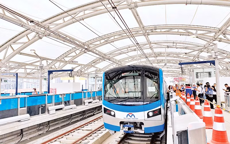 The Metro route No.1 put into trial run to prepare for official operation in 2024.