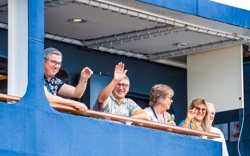 International tourists visit Ho Chi Minh City on the luxury cruise ship Le Laperouse of Ponant (France) on the morning of October 2.