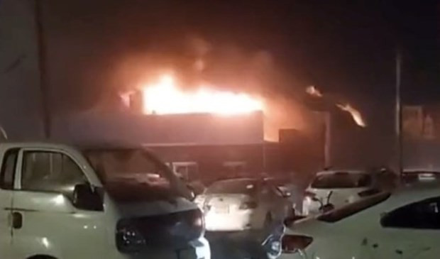 The devastating fire causes significant human and property losses. (Photo: Arab News)