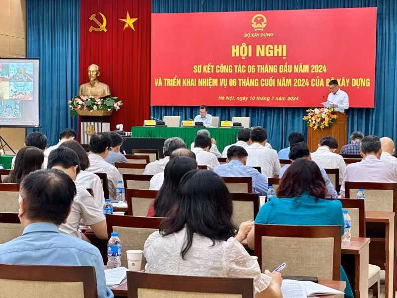 An overview of the conference (Source: daibieunhandan.vn)