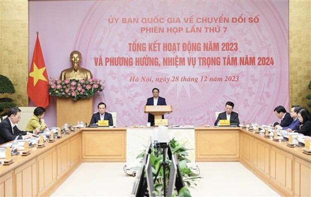 Prime Minister Pham Minh Chinh speaks at the meeting (Photo: VNA)