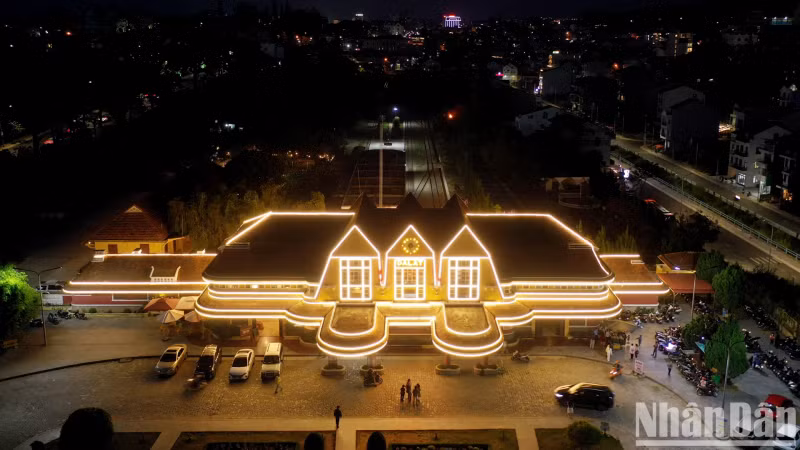 Known as the “City of Eternal Spring” for its distinctive temperate climate, it was developed as a resort town by the French in the early 1900s. Many reminders of the colonial heritage remain, creating a unique feature for the destination.