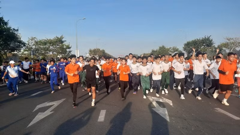 Athletes participate in the Olympic Run Day for Public Health