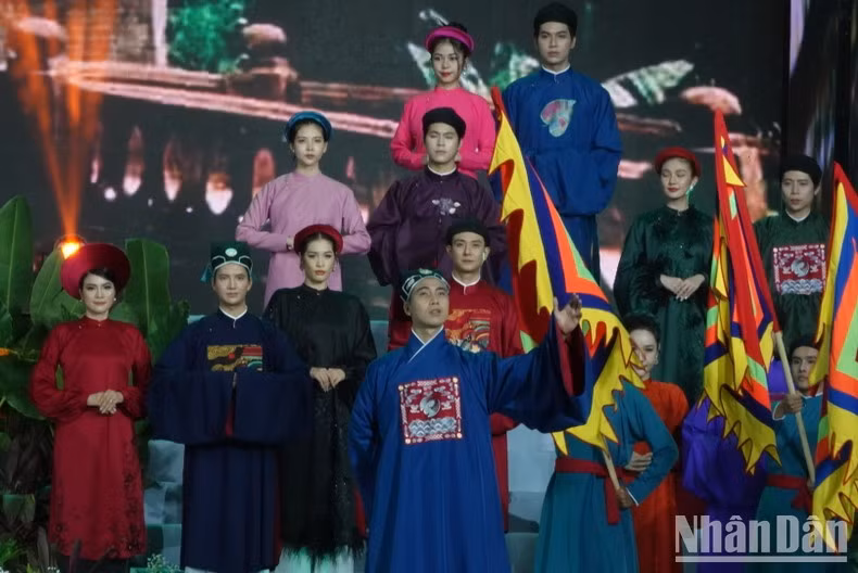 Ao Dai collection of the Ao Dai brand 'Nam Tuyen'.