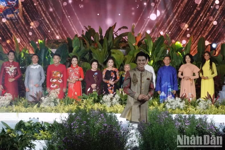 The ambassadors of the 9th Ho Chi Minh City Ao Dai Festival.