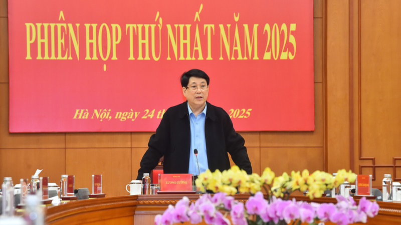 President Luong Cuong speaks at the first meeting of the Central Steering Committee for Judicial Reform in 2025.