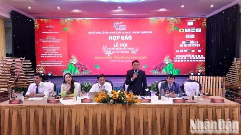 The Organising Committee answers reporters' questions about the Buon Ma Thuot Coffee Festival.
