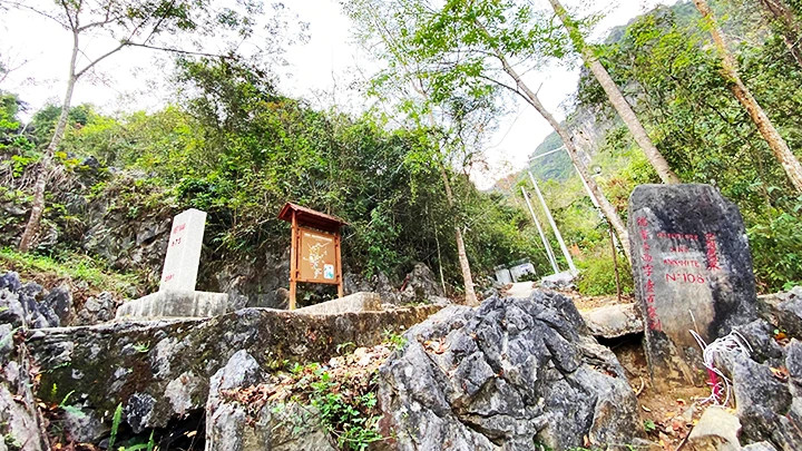 Landmark 675 next to the old Landmark 108