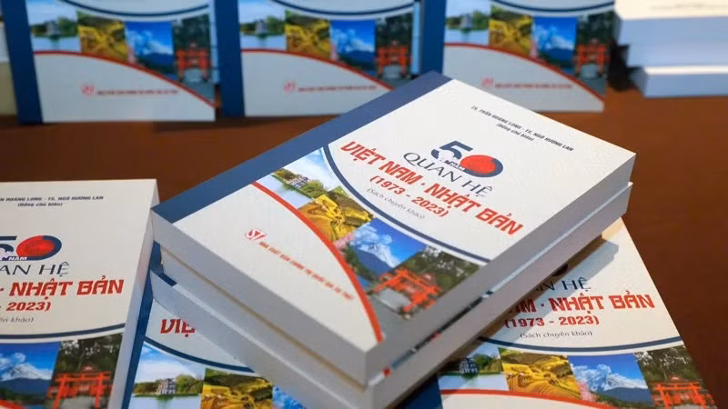 The monograph “50 Years of Vietnam-Japan Relations (1973-2023)” (Photo: JICA)