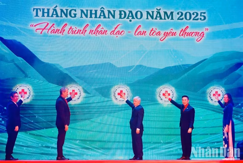 Delegates launch the 2025 National Humanitarian Month.