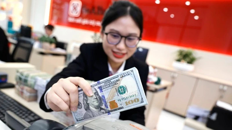 UOB forecasts exchange rate fluctuations of around 2%-3% in 2025.
