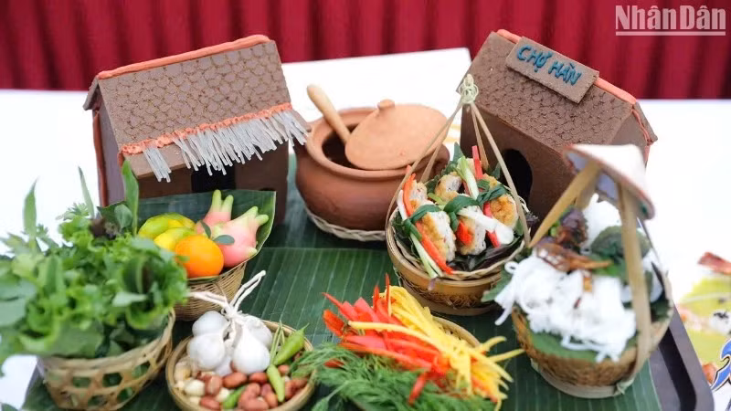 The chefs bring to the competition regional specialties, beautifully presented. (Photo: ANH DAO)