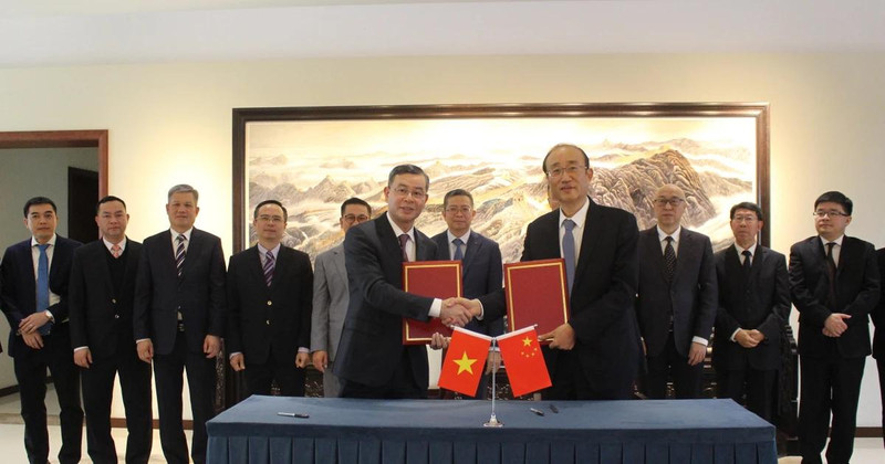 The signing ceremony of the fourth MoU between the State Audit Office of Vietnam and the National Audit Office of China in Beijing on March 17. (Photo: VNA)