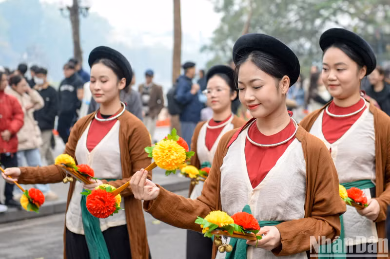 Through this event, the programme spreads cultural values to the community, especially to the younger generation, who play a crucial role in preserving and promoting national identity.