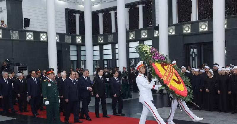 State funeral held for former State President Tran Duc Luong