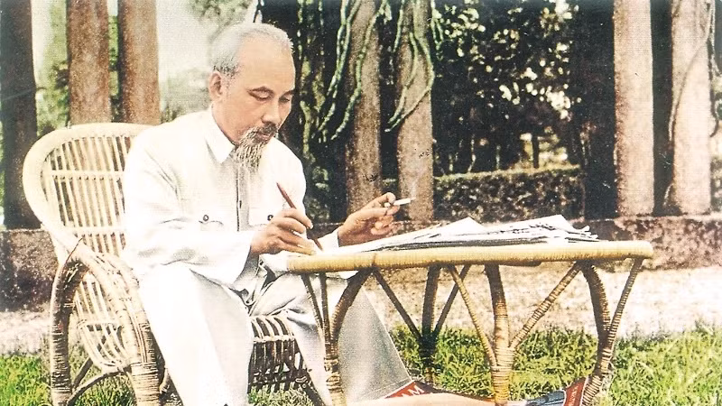 Living in peace and independence, enjoying the fruits of the revolution, we are infinitely grateful for the immense contributions of President Ho Chi Minh.