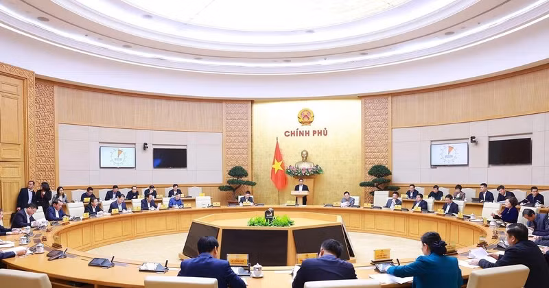 An overview of the Government meeting to assess the regional and global economic situations (Photo: VNA)