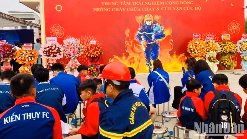 Students experience at the centre