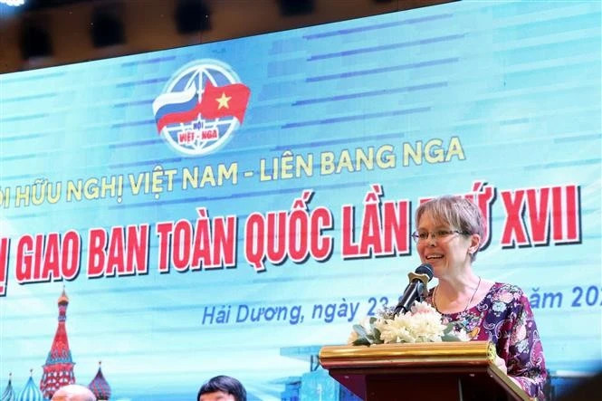 Representing the Russia – Viet Nam Friendship Association, Svetlana Evgenevna Galzunova speaks of the deep-rooted bonds between the two countries' people. (Photo: VNA)