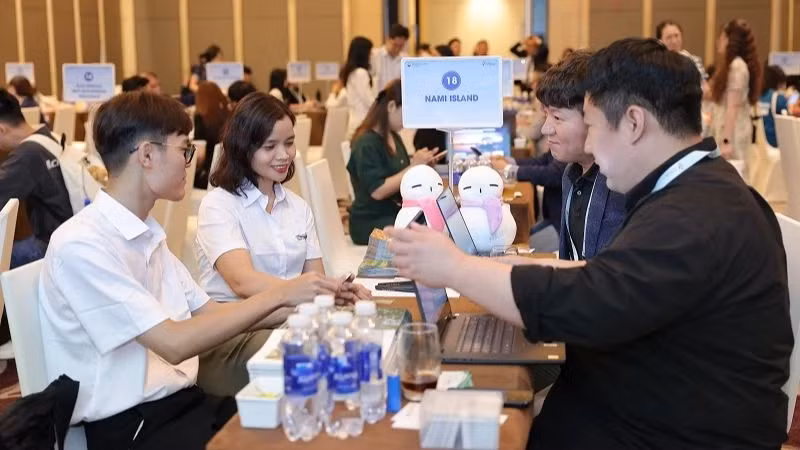 The “Korea Travel Mart 2025” served as a strategic bridge for strengthening tourism cooperation between Viet Nam and the Republic of Korea (RoK). (Photo: KTO)