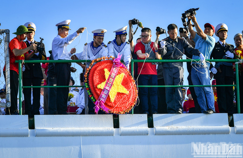 [In Pictures] Journalists pay tribute to fallen Soldiers at Gac Ma