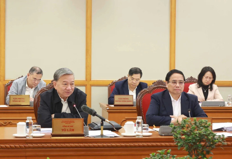Party General Secretary To Lam chairs the meeting. (Photo: VNA)