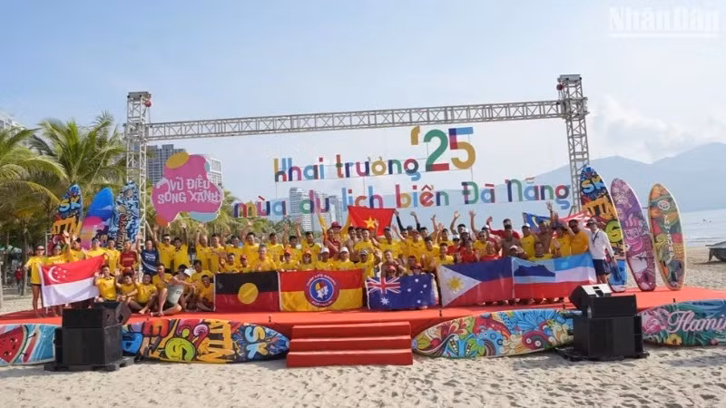 Da Nang launches 2025 beach tourism season