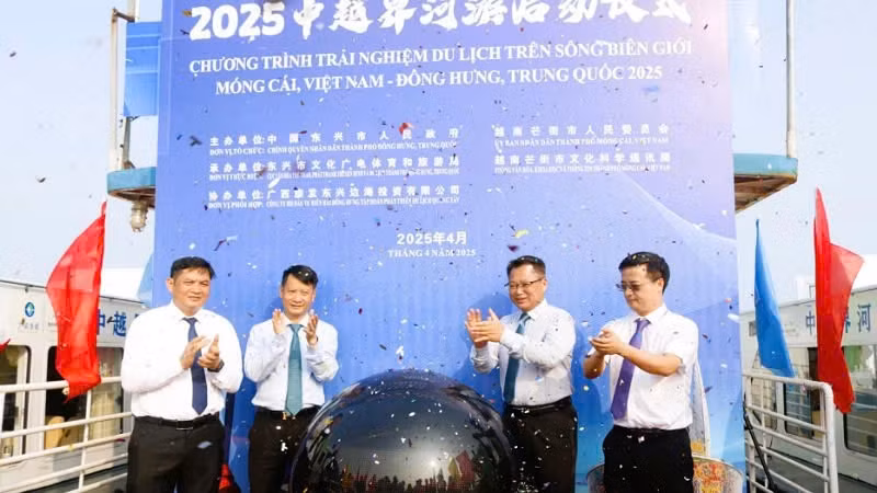Vietnam and China launch cross-border river tourism programme