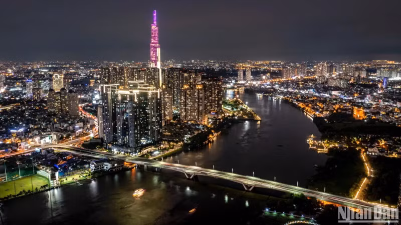 Ho Chi Minh City is one of the destinations that many international visitors love to explore when visiting Vietnam. (Photo: THANH DAT)