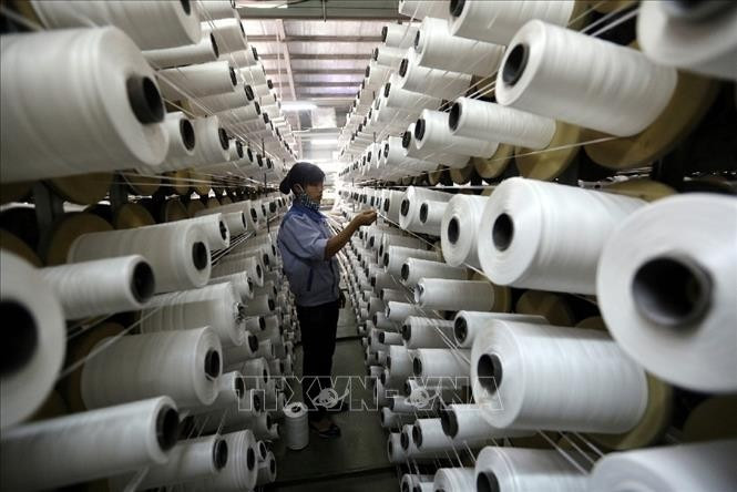 Fiber production line of the RoK-funded KSA Polymer JSC Hanoi at Thuy Van industrial park in Phu Tho province. (Photo: VNA)