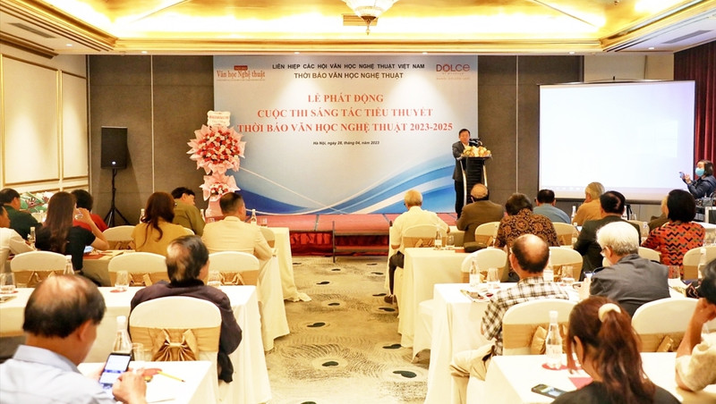 At the launch ceremony (Photo: baodantoc.vn)