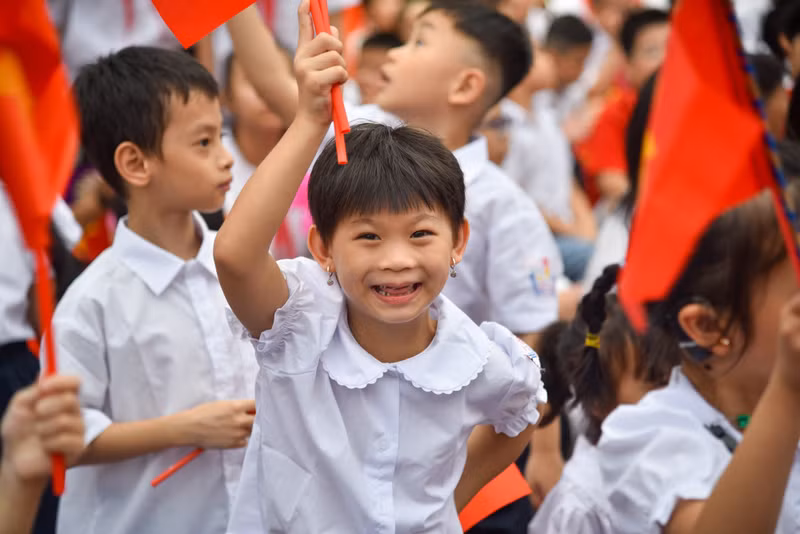 Xa Dan school provides education for children at three levels: kindergarten, primary and secondary students.