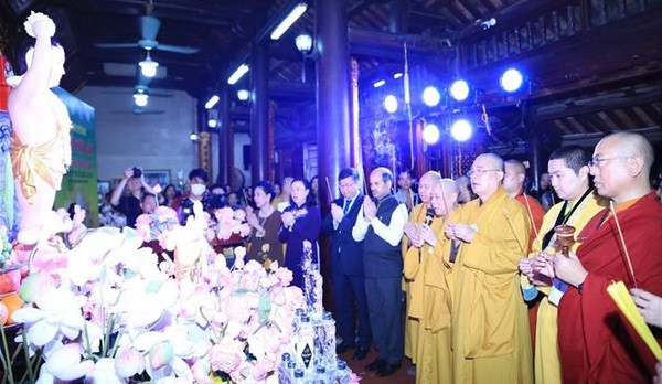 Participants at the ceremony (Photo: VNA)