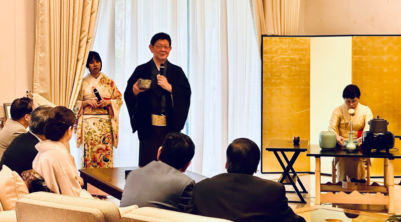 Deputy grand master Machita Soryu of Urasenke (Photo: VNA)