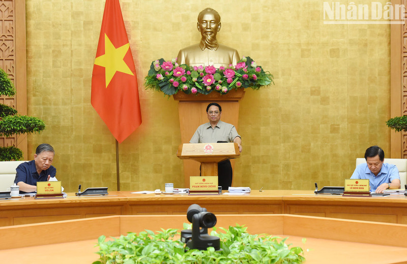 Prime Minister Pham Minh Chinh addresses the session (Photo: NDO/Tran Hai)
