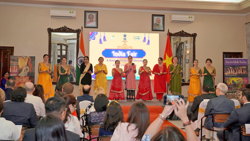 Fair introduces Vietnamese people to different hues of Indian culture (Photo: Embassy of India, Hanoi)