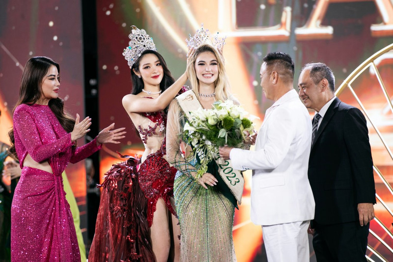 Winner of Miss Earth 2023, Drita Ziri, in the evening gown designed by Vietnamese designer Nguyen Minh Tuan. (Photo courtesy of the designer)