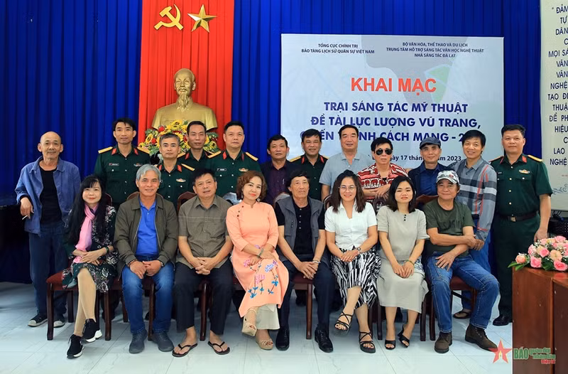 Delegates at the opening ceremony (Photo: qdnd.vn)