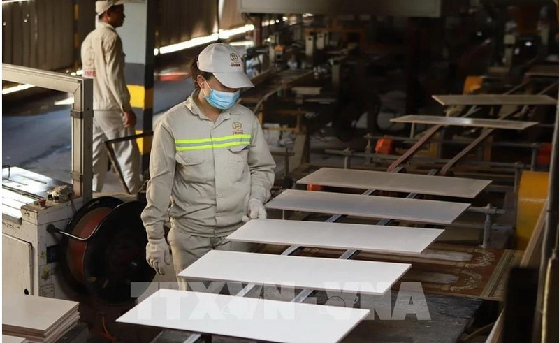 Vietnam among 10 biggest construction ceramic producing countries (Photo: VNA)