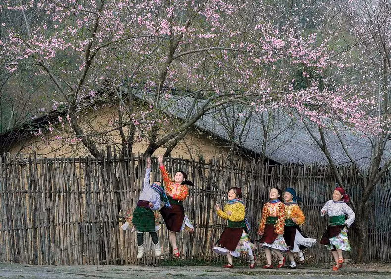 ‘Summer Day’, a photo by Nguyen Thi Van from Vietnam, bagged the FIAP’s gold medal in the children category.