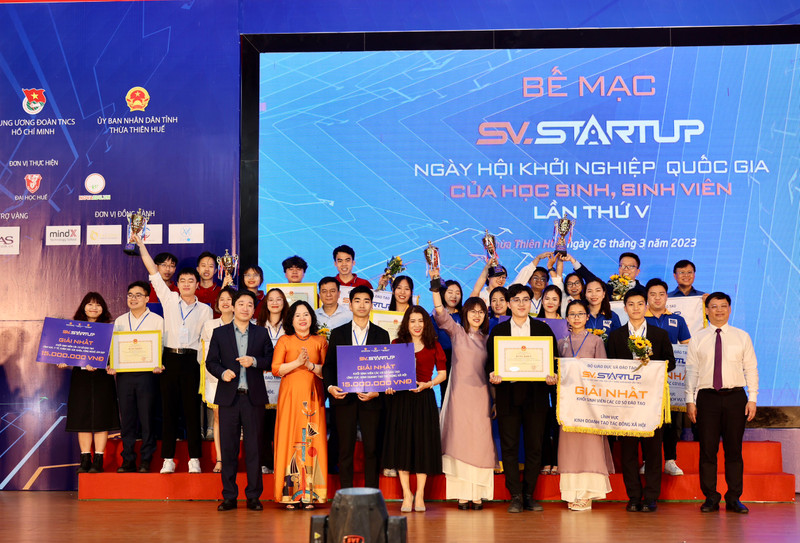 Winners of the national startup festival for students in 2023 (Photo: moet.gov.vn)