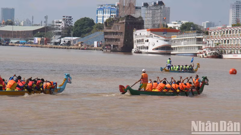 Group B for contestants from armed forces, social organisations, and businesses.
