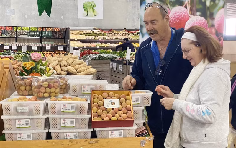 Australian consumers choose fresh litchi imported from Vietnam.(Photo: VNA)