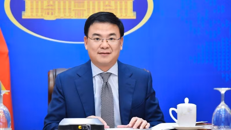 Deputy Foreign Minister and Chairman of the State Committee for OV Affairs Pham Quang Hieu