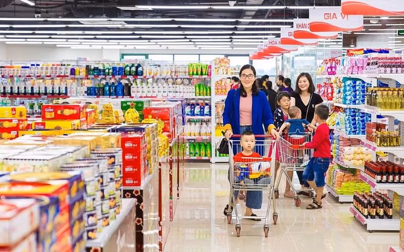 VAT to be reduced by 2% from January 1 (Photo: VGP)