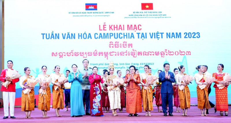 At the event (Photo: daibieunhandan.vn)