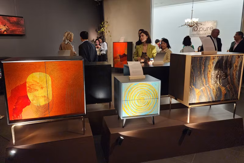 Works on display at the exhibition (Photo: NDO/Thu Hang)