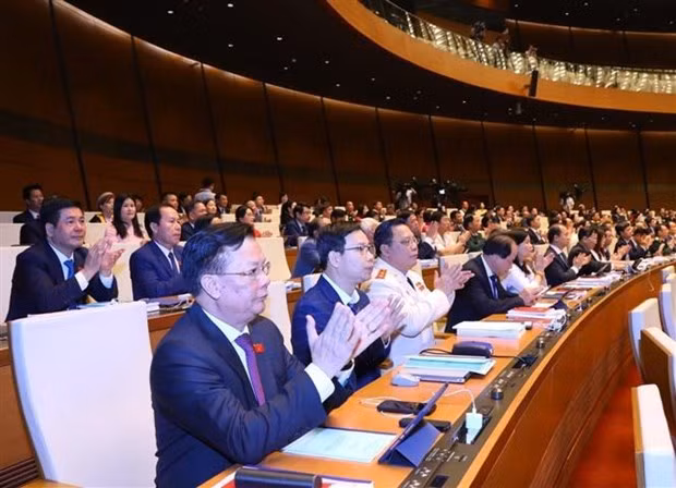 Deputies of Hanoi at the opening sitting of the 15th-tenure NA's sixth session on October 23 morning (Photo: VNA)